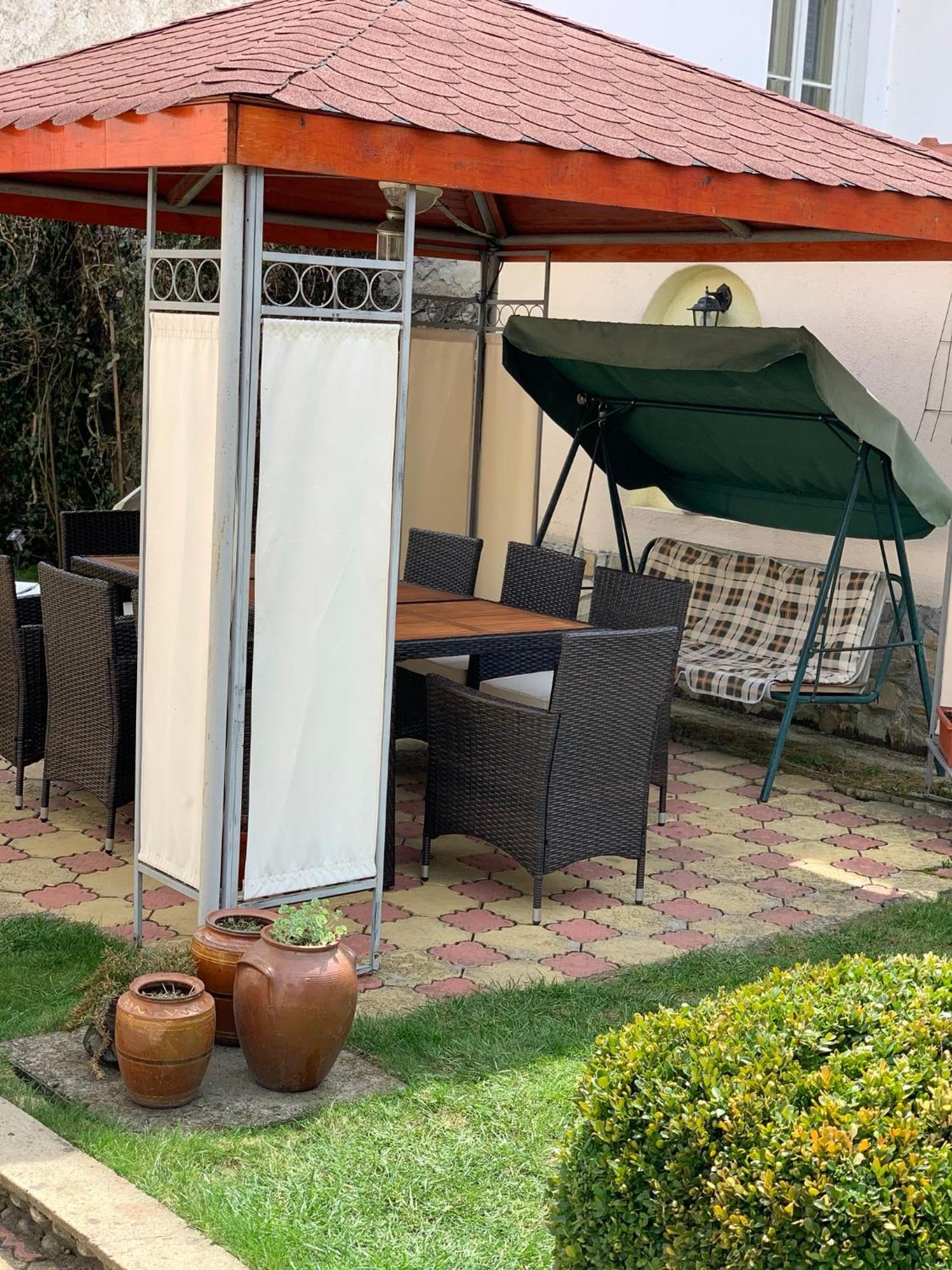 Hotel Sunny House Madzhare Exterior foto